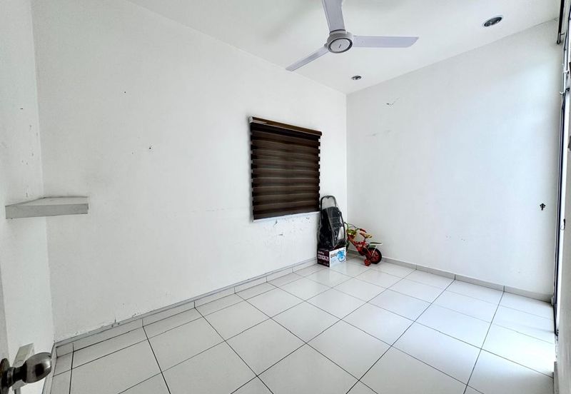 TAMAN LAPANGAN KIARA