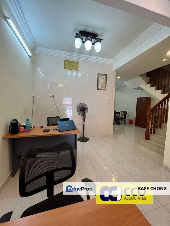 Ampang - Taman Gunong View Double Storey House Good Condition For Sale, Perak, Ipoh