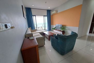 Baypoint @ Country Garden Danga Bay