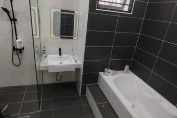 Taman Lestari Heights, Mentakab Pahang - Semi-D House