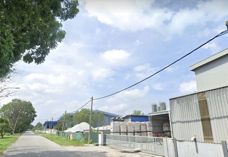 Puncak Alam