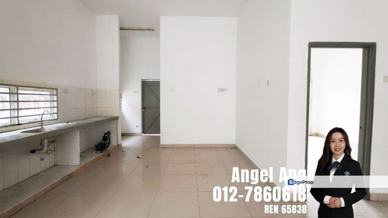 Oasis Residence Semi-D Renovated Extended Garden & Backyard, Penang, Relau