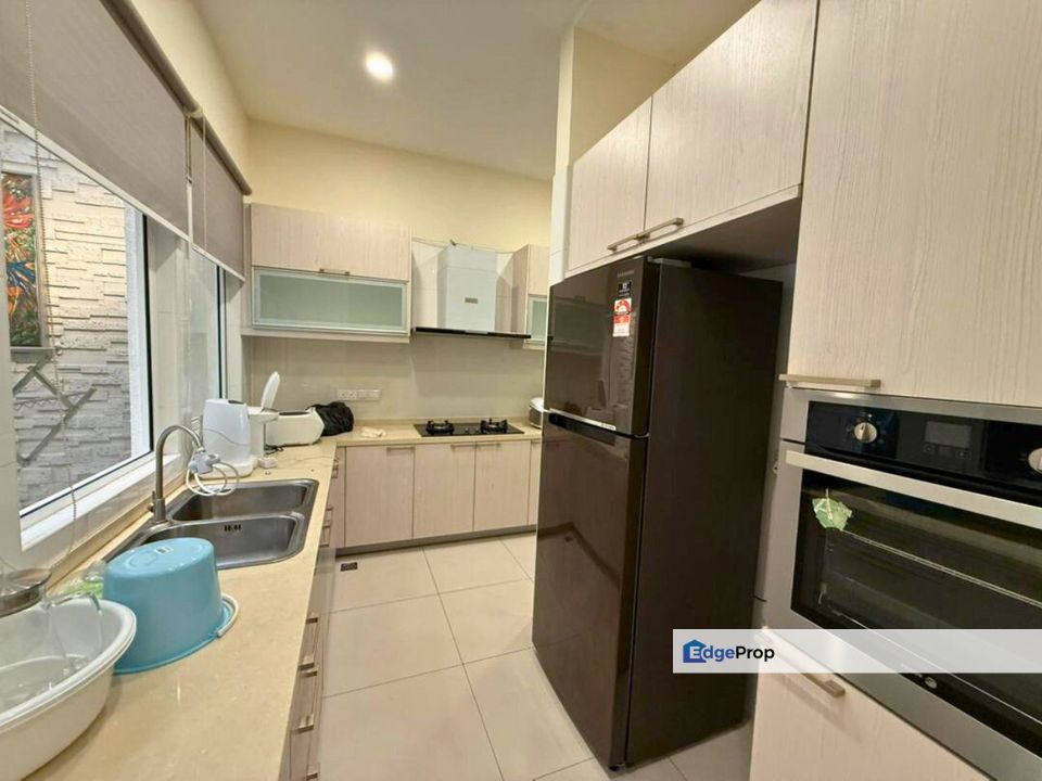 Ariza 2.5 Storey Courtyard Terrace Straits Quay Seri Tg Pinang, Penang, Tanjung Tokong