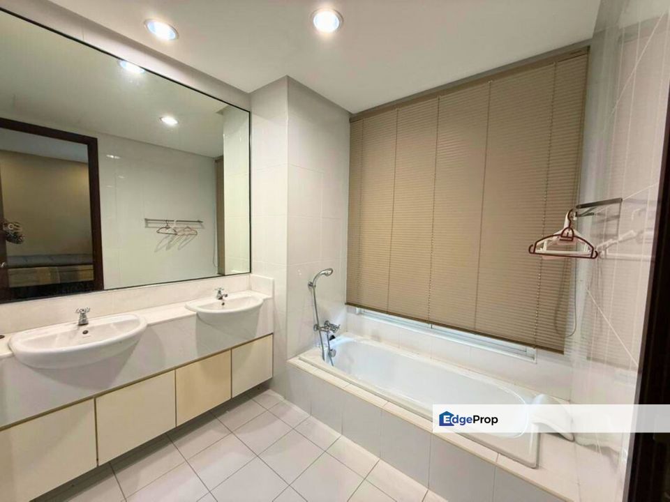 Ariza 2.5 Storey Courtyard Terrace Straits Quay Seri Tg Pinang, Penang, Tanjung Tokong