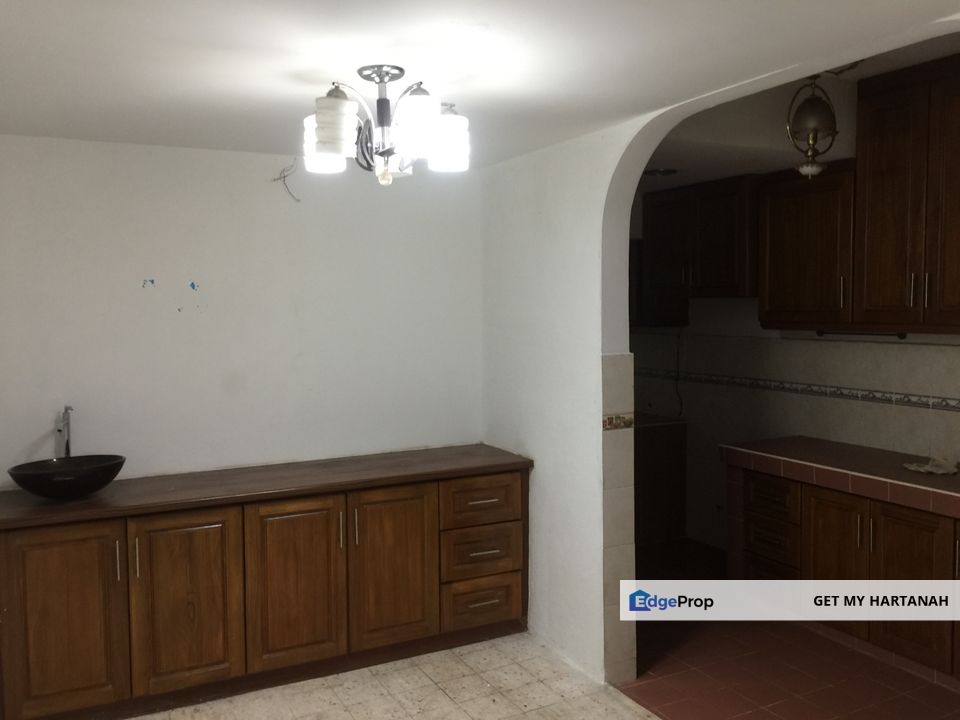 TAMAN SRI GOMBAK, BATU CAVES, SELANGOR TERRACE, Selangor, Batu Caves 