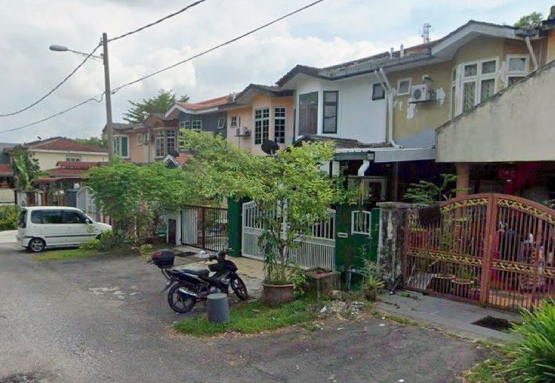Taman Saujana Puchong