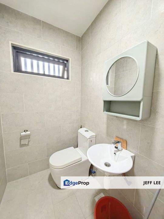 Cube 8 Taman Mount Austin , Johor, Johor Bahru