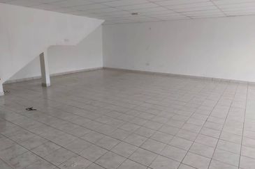 Apex Bizhub Desa Cemerlang