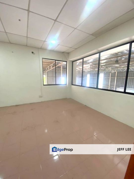 Jalan Perdagangan, Taman Universiti Industrial Park, Johor, Skudai