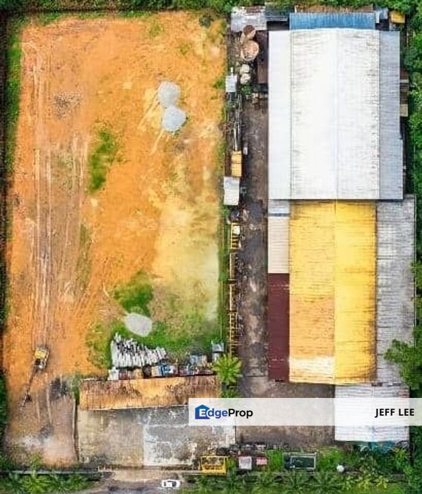 Seelong / Kempas Medium Industrial Land with Factory For Sale, Johor, Senai
