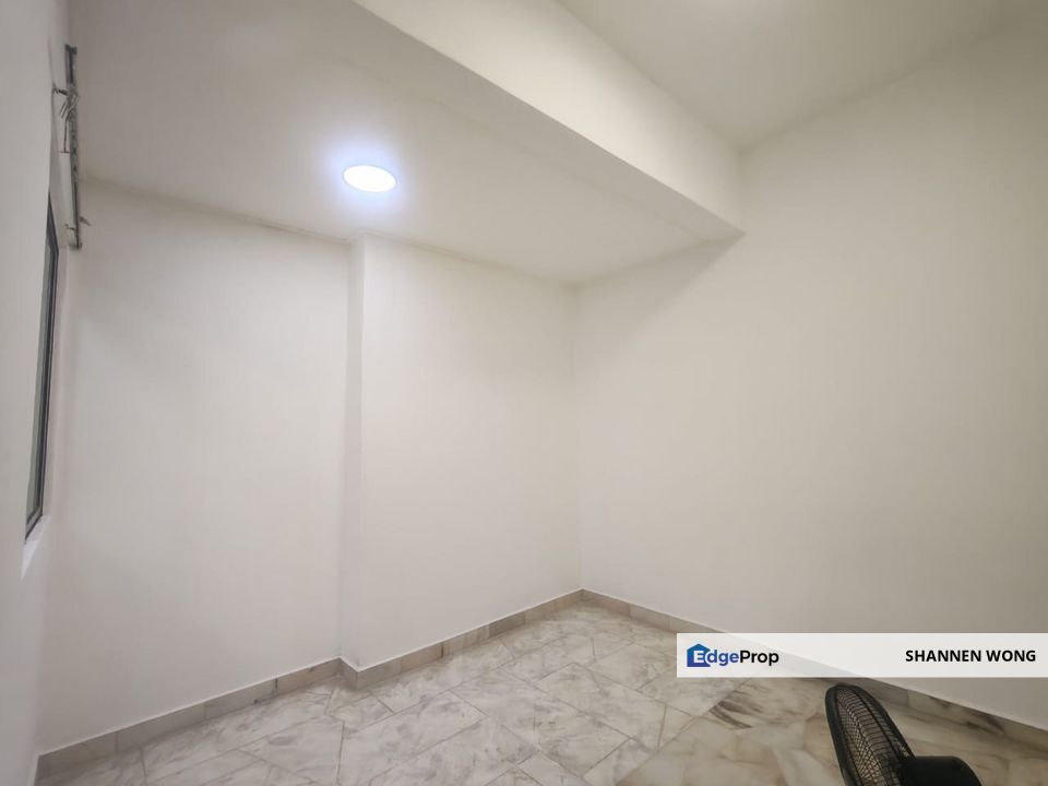 Taman Bukit Mewah 2 Storey Landed House @ Partly Furnished Unit., Selangor, Kajang