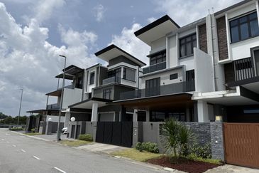 Winter Pavilion @ Taman Nusa Sentral