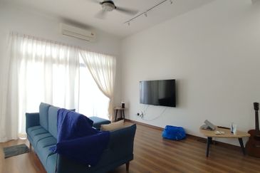 Big Size 2 Storey Terrace House