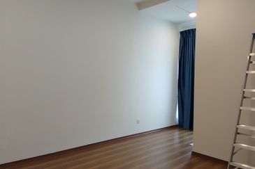 Big Size 2 Storey Terrace House