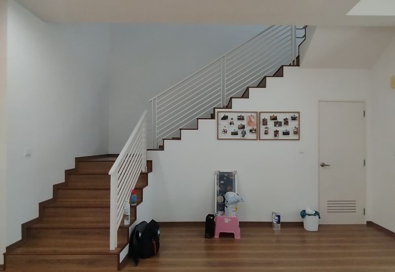 Big Size 2 Storey Terrace House