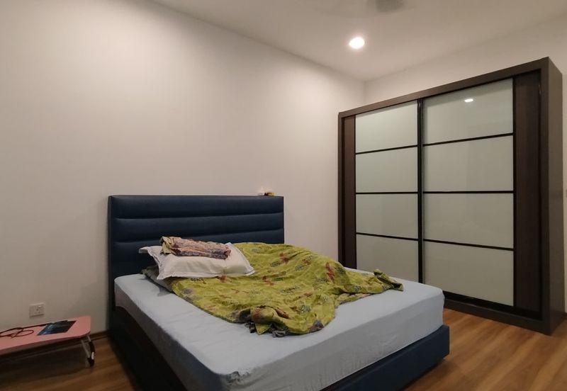 Big Size 2 Storey Terrace House