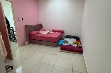 Nusa Sentral Spring Meadow