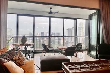 The Astaka @ 1 Bukit Senyum