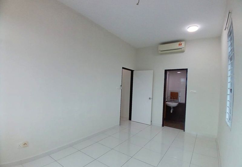 Sky Gardens Residences