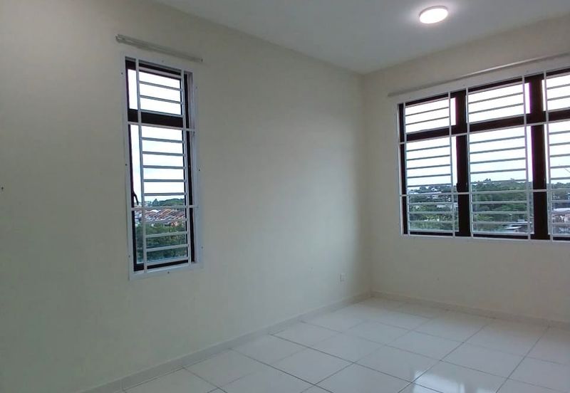 Sky Gardens Residences