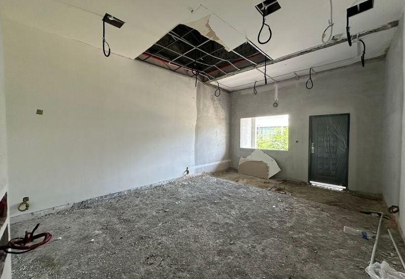 The Canal Garden South, Horizon Hills