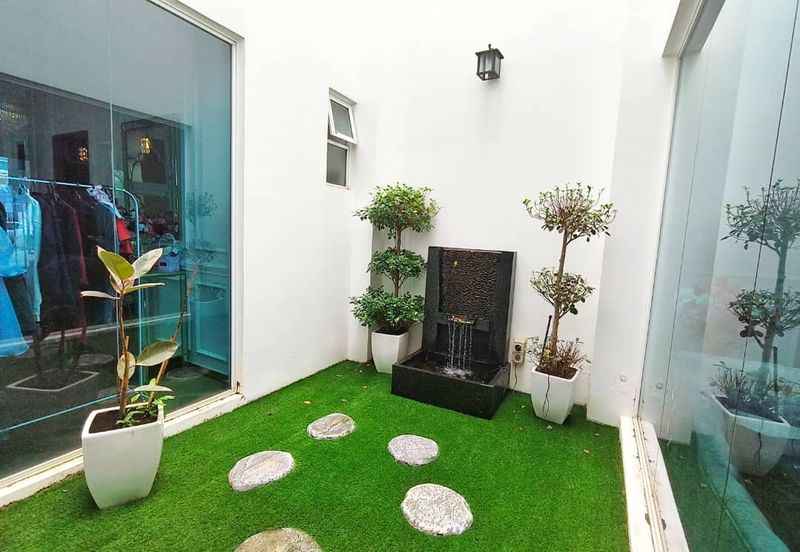 D'Grande Residence Taman Bukit Indah for Sale Partially Furnished Renovated Kitchen