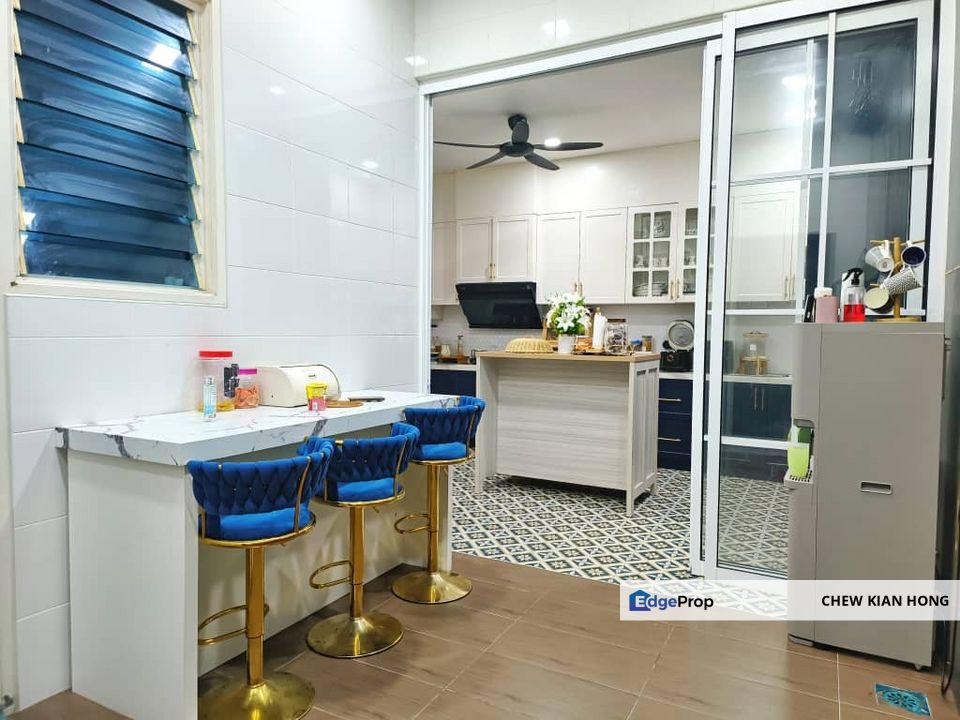 D'Grande Residence Taman Bukit Indah for Sale Partially Furnished Renovated Kitchen, Johor, Bukit Indah
