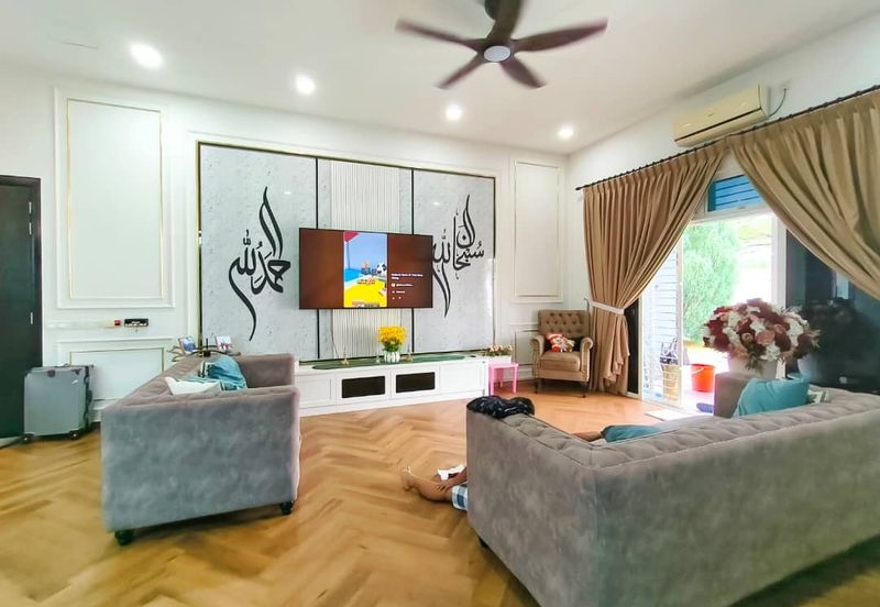 D'Grande Residence Taman Bukit Indah for Sale Partially Furnished Renovated Kitchen