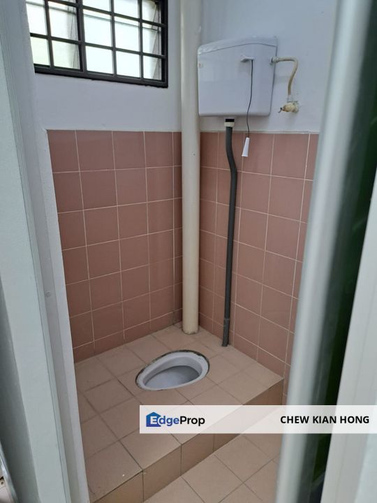 2 Storey Low Cost House Jalan Pulasan 8 Taman Kota Masai for Sale Partially Furnished, Johor, Pasir Gudang