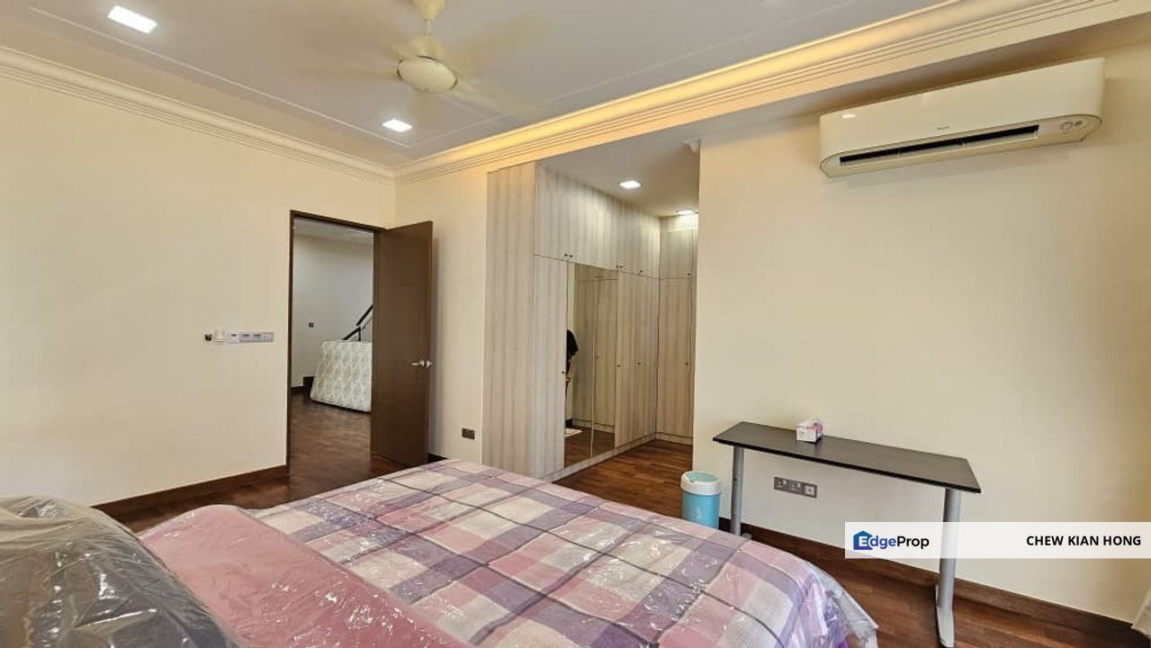3 Storey Cluster House The Canal Garden Horizon Hills for Sale Fully Renovated , Johor, 