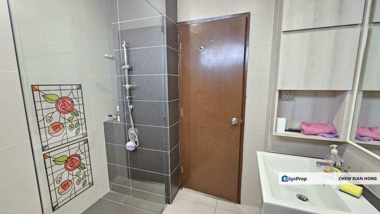 3 Storey Cluster House The Canal Garden Horizon Hills for Sale Fully Renovated , Johor, 