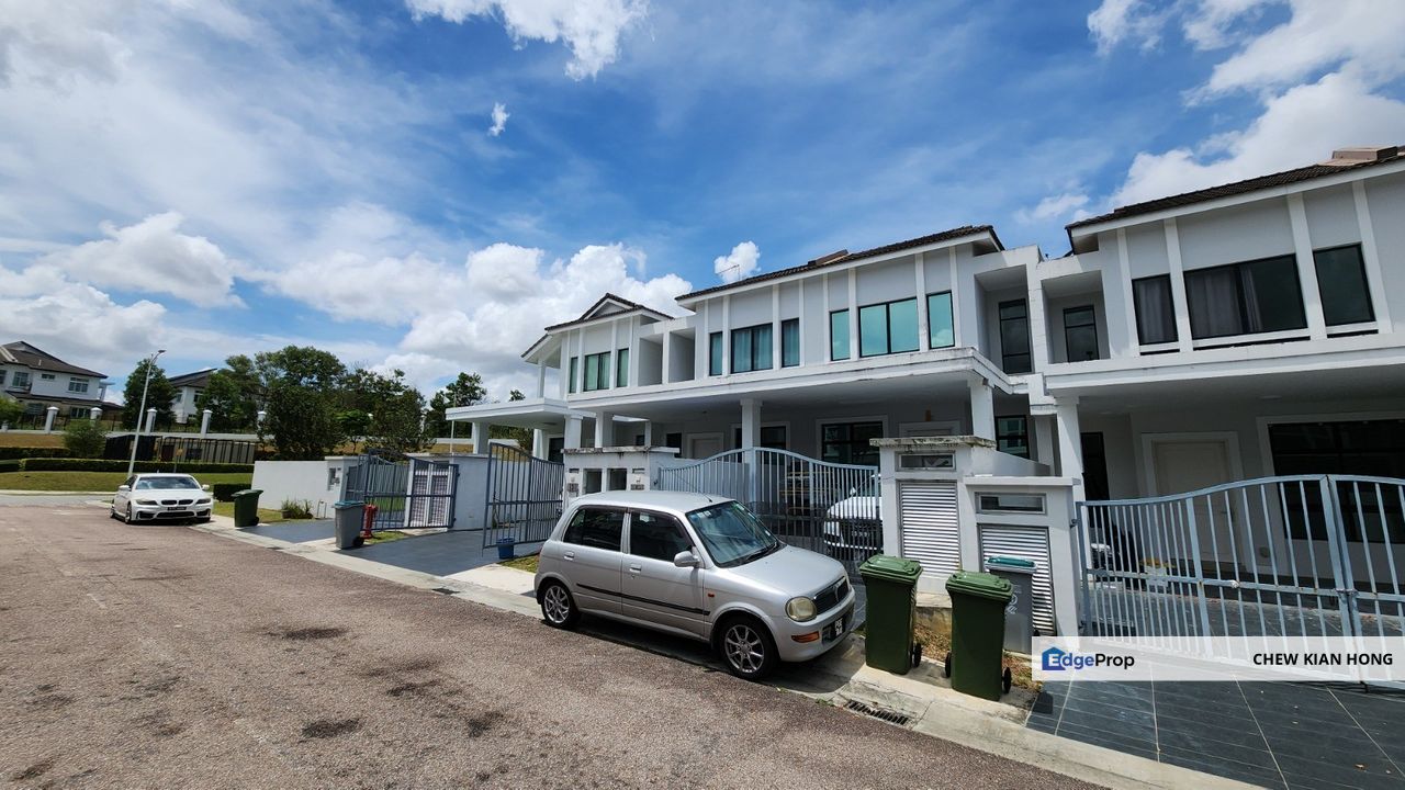 Greensgate ( Harrison ) Eco Tropics 2 Storey Terrace House for Sale Behind the House is a Small Garden , Johor, Masai