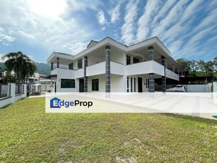 Double Storey Terrace End Lot With Huge Land, Johor, Batu Pahat