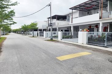 Double Storey Terrace 