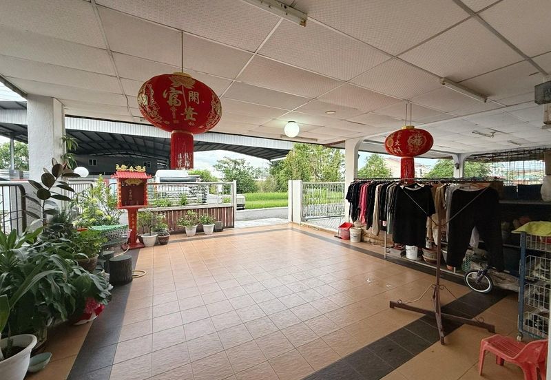 Tongkang Pecah Local Pecah