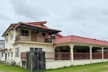 Single Storey Corner Lot 