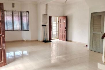 Double Storey Terrace Corner Lot