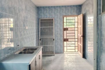 Double Storey Terrace Corner Lot