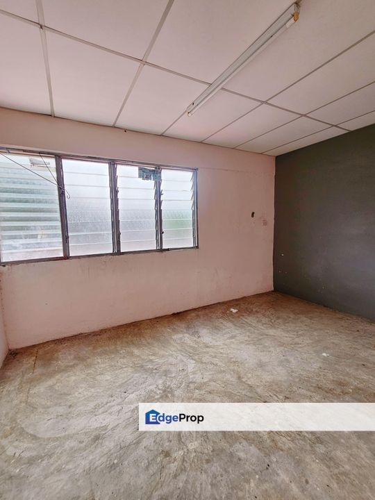 Double Storey Low Cost , Johor, Batu Pahat