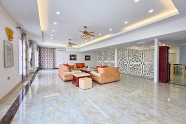 2 units of Double Storey Semi D 