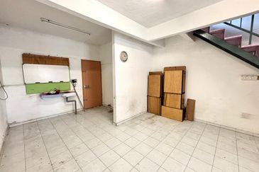 Double Storey Low Cost 