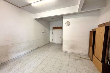 Double Storey Low Cost 