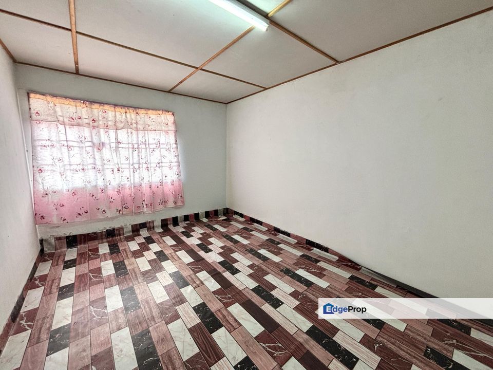 Double Storey Low Cost , Johor, Parit Raja