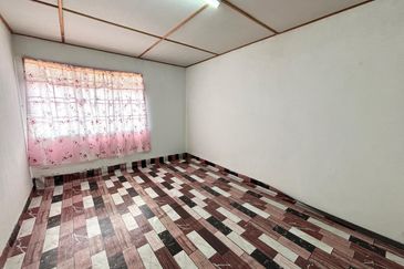 Double Storey Low Cost 