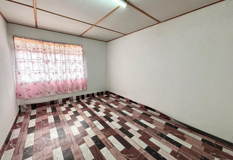 Double Storey Low Cost 