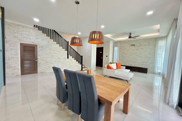 Taman Cempaka Kuning