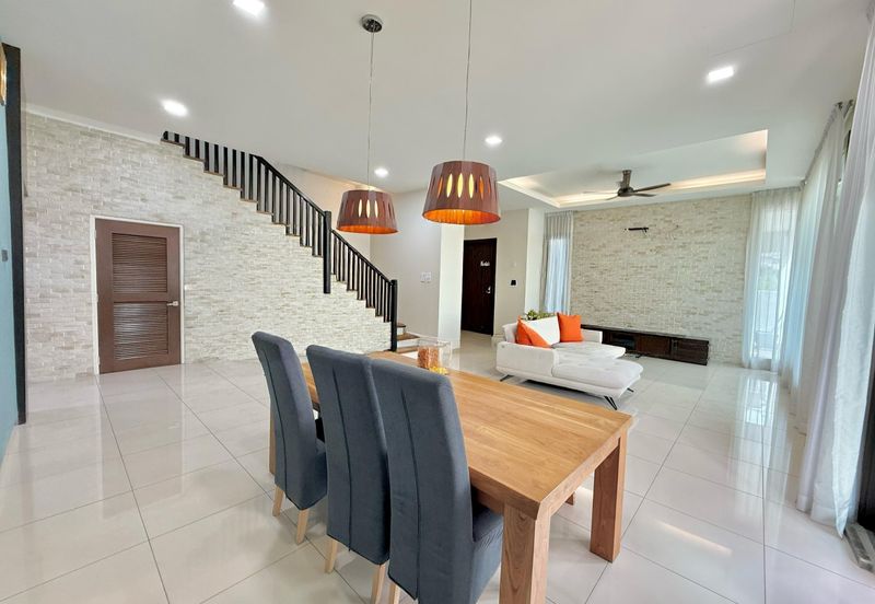 Taman Cempaka Kuning