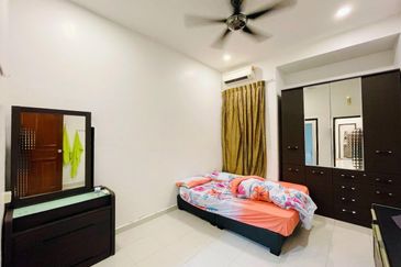 Renovated Single Storey Terrace 