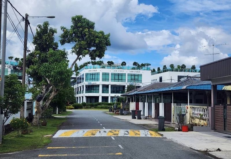 Taman Emas, Batu Pahat