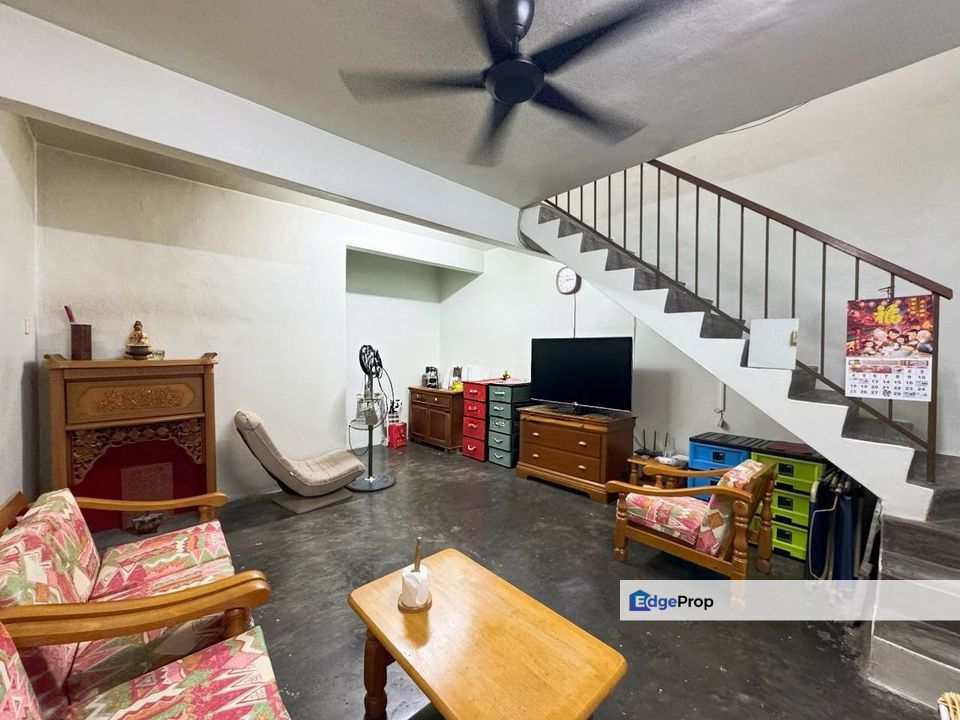 Double Storey Medium Low Cost , Johor, Batu Pahat